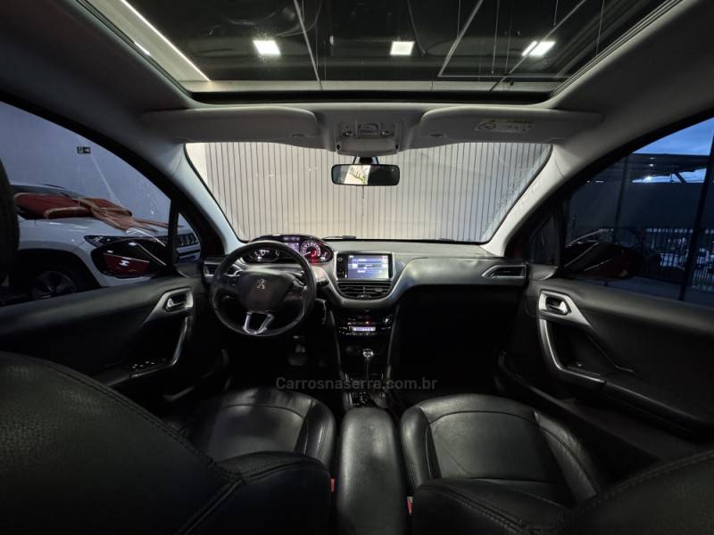 PEUGEOT - 208 - 2016/2016 - Vermelha - R$ 55.900,00