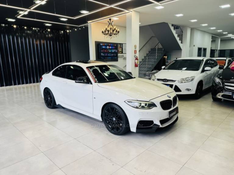 BMW - M235I - 2015/2015 - Branca - R$ 235.000,00