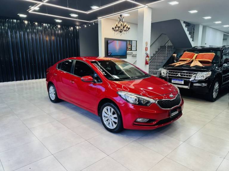 KIA MOTORS - CERATO - 2014/2014 - Vermelha - R$ 66.900,00