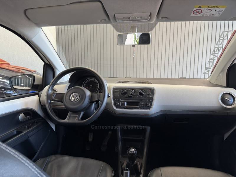 VOLKSWAGEN - UP - 2016/2016 - Branca - R$ 55.900,00