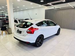 FORD - FOCUS - 2015/2015 - Branca - Sob Consulta