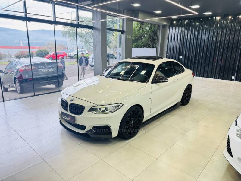 BMW - M235I - 2015/2015 - Branca - R$ 235.000,00