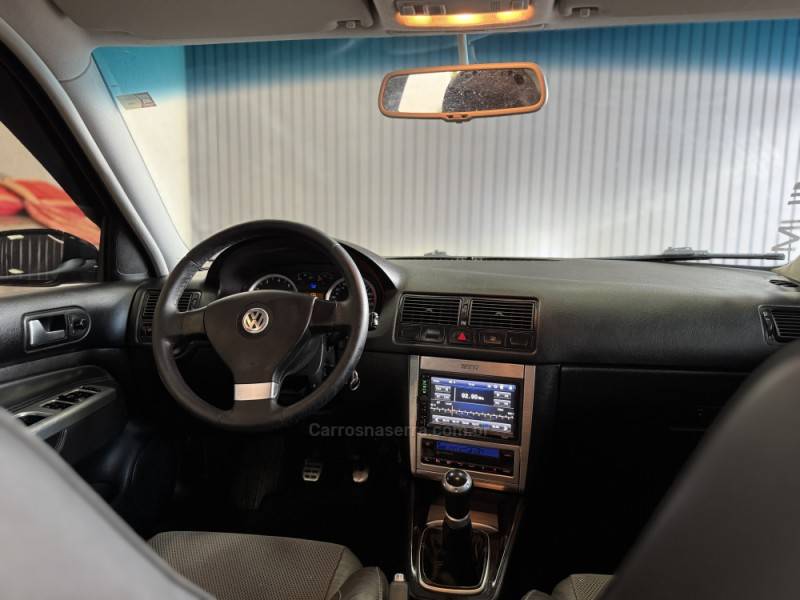 VOLKSWAGEN - GOLF - 2009/2009 - Preta - R$ 45.900,00