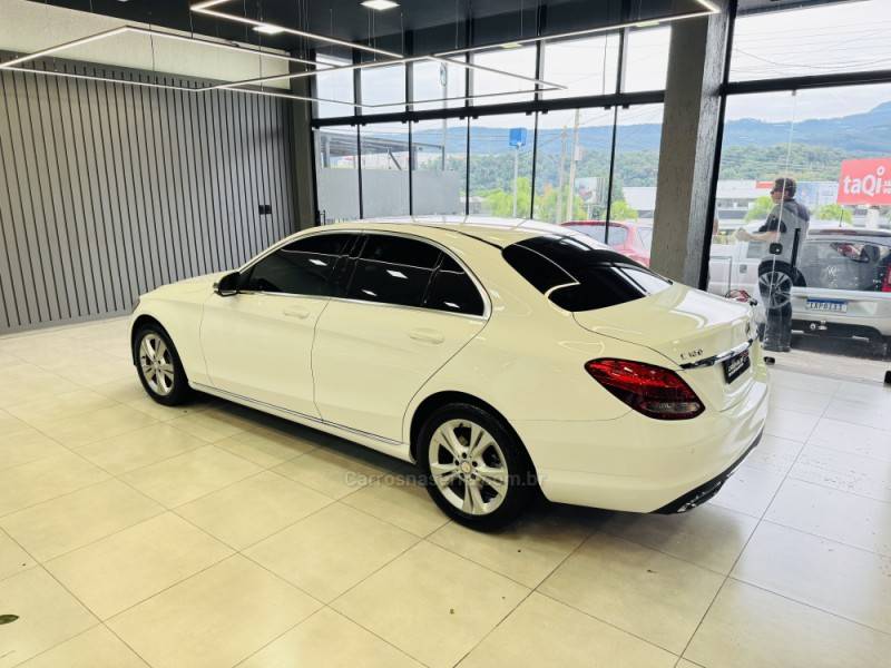 MERCEDES-BENZ - C 180 - 2016/2016 - Branca - R$ 109.900,00