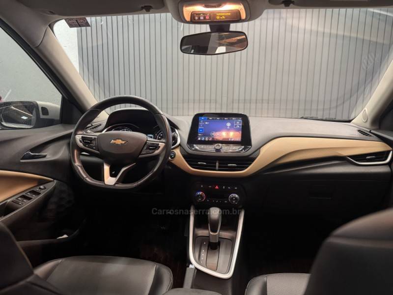 CHEVROLET - ONIX - 2021/2021 - Prata - R$ 75.900,00