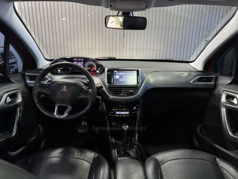 PEUGEOT - 208 - 2016/2016 - Vermelha - R$ 55.900,00
