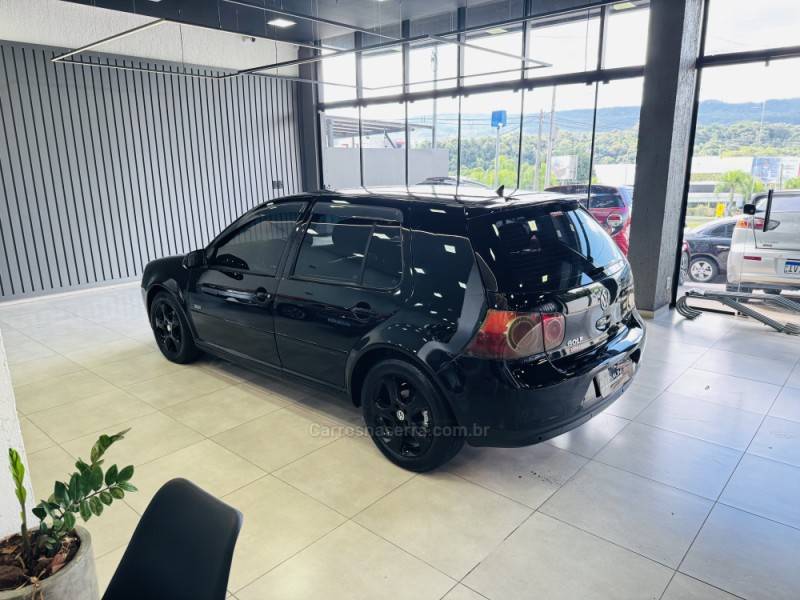 VOLKSWAGEN - GOLF - 2009/2009 - Preta - R$ 45.900,00