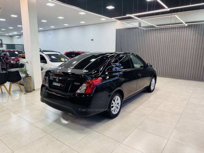 NISSAN - VERSA - 2019/2019 - Preta - R$ 66.900,00