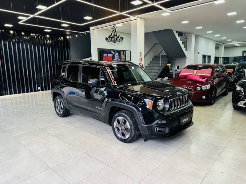 JEEP - RENEGADE - 2017/2017 - Preta - R$ 69.900,00