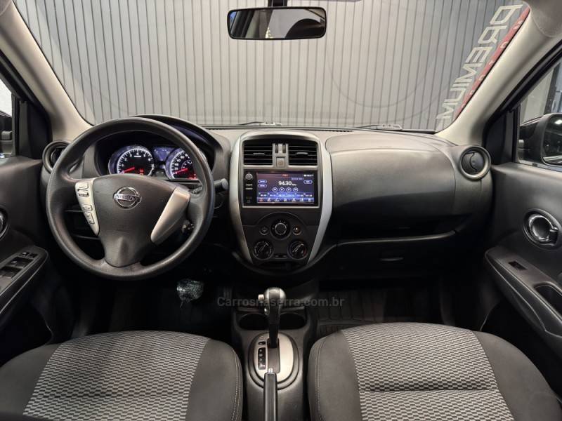 NISSAN - VERSA - 2019/2019 - Preta - R$ 66.900,00